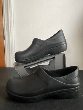 CROCS NERIA PRO II WORK CLOGS